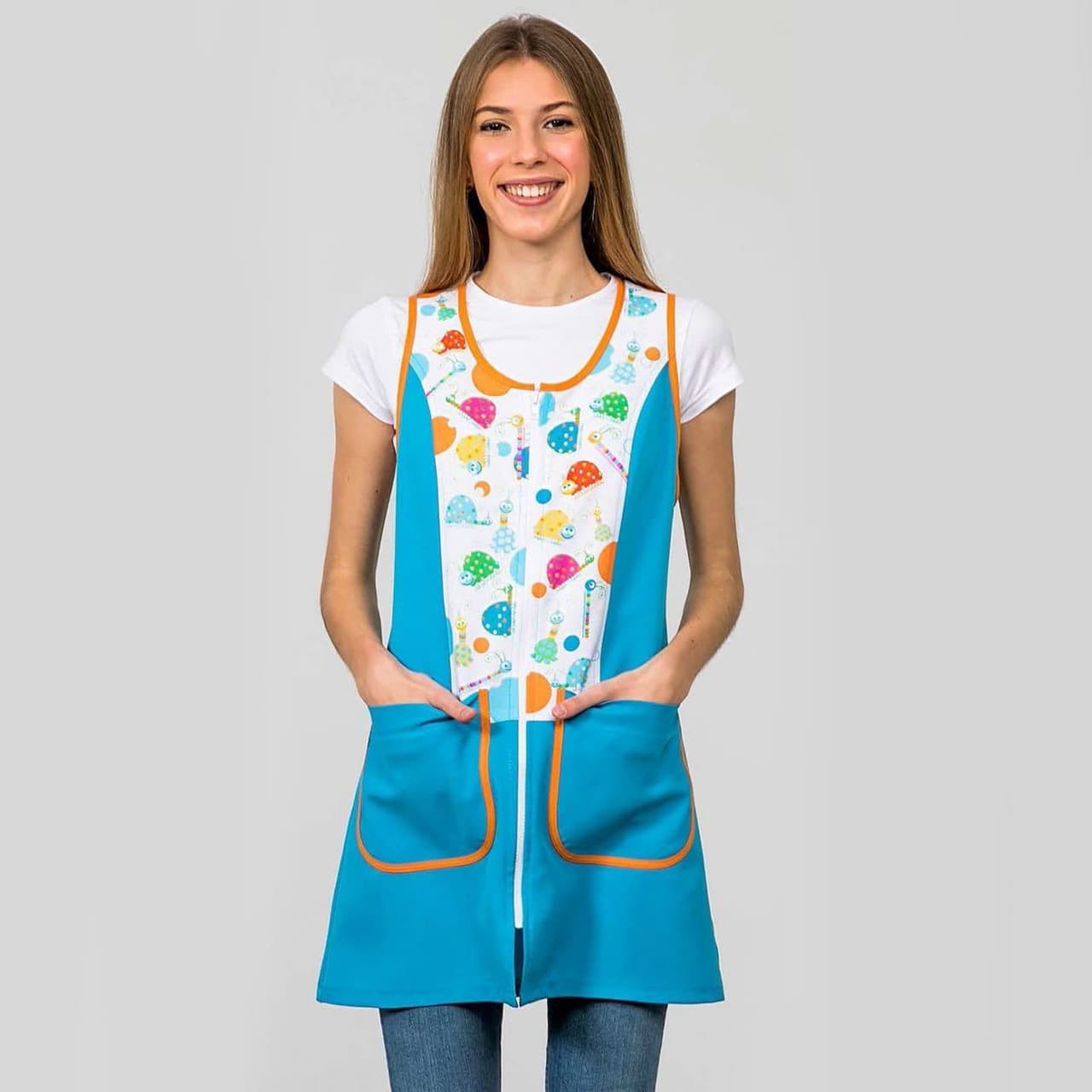 Nuestra tienda online te ofrece batas escolares para alumnos y maestros